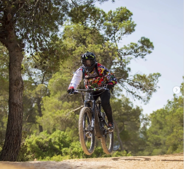 Captura de pantalla_25-7-2025_20615_www.instagram.com